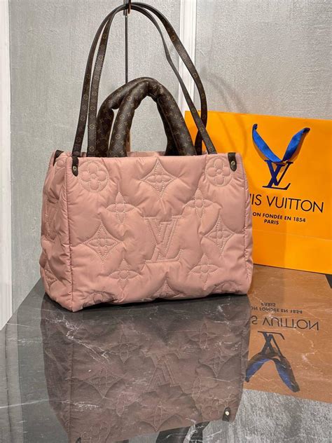 puffer Louis Vuitton bag